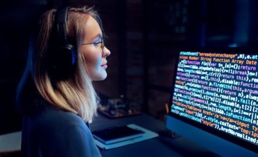 women working on pc